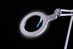 Daylight Co. OMEGA 5 Magnifying LED Lamp closeup