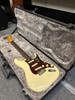 Fender American Professional II Stratocaster®, Rosewood Fingerboard, Olympic White Second Hand