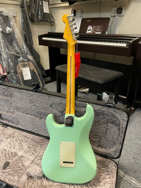 ギター Fender USA AmeProII Stratocaster Fender Ltd Edition American Pro II Stratocaster RW, Surf Green