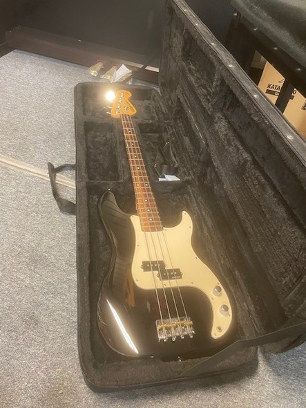 Vintage V4 Reissued Bass Guitar Second Hand