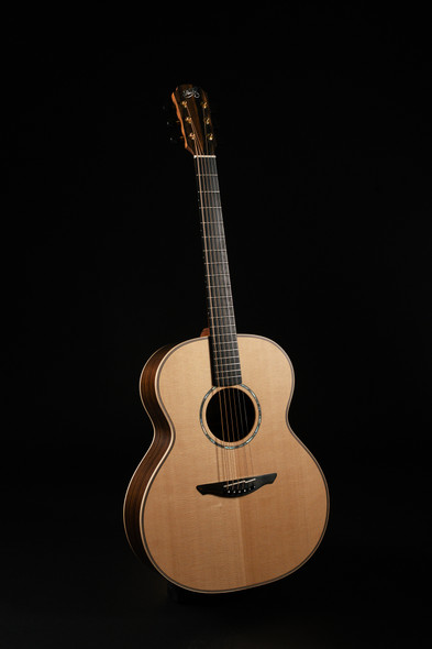 Avalon A30 - Rosewood/Spruce Performer Series 3034 Acoustic Guitar