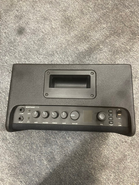 Fender Mustang LT25 Guitar Amplifier Second Hand