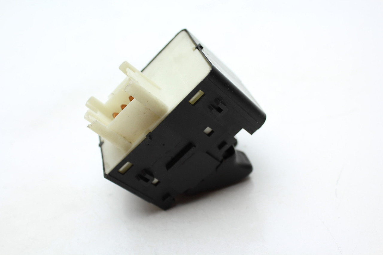 97-04 OLDSMOBILE SILHOUETTE DRIVERS SIDE LEFT MASTER WINDOW SW OEM TM1103