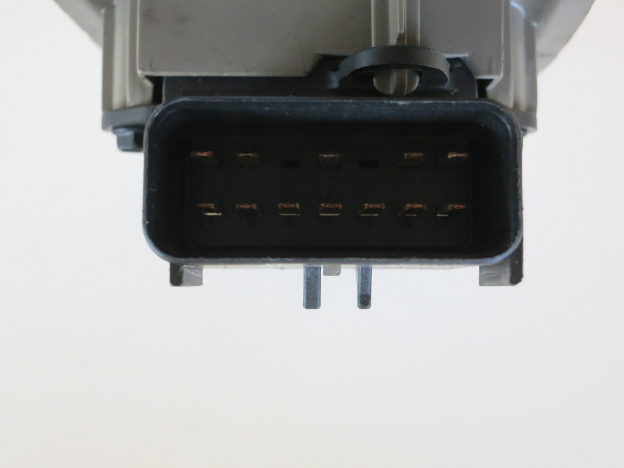 01 02 03 DODGE CARAVAN BEZEL DRIVERS SIDE LEFT MASTER WINDOW SWITCH OEM M6475