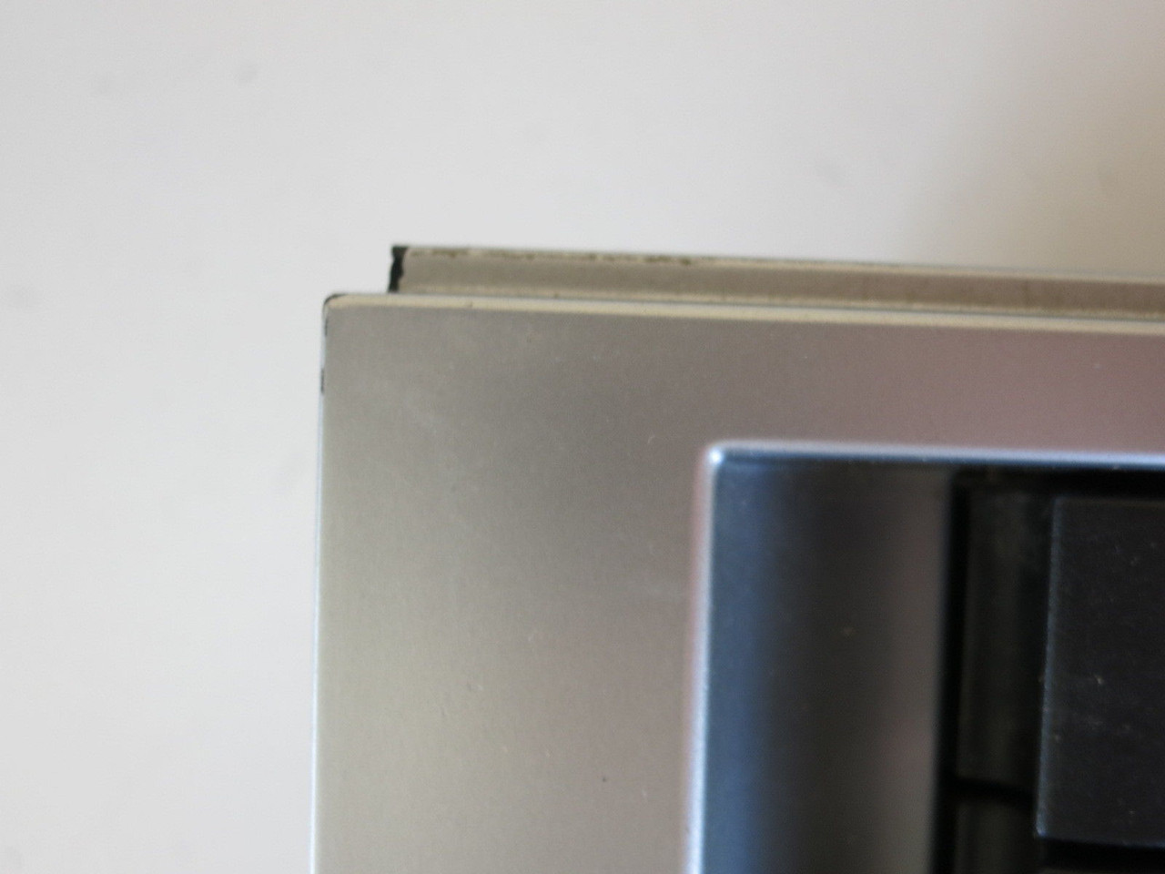 08 09 10 MOUNTAINEER BEZEL TRIM DRIVERS SIDE LEFT MASTER WINDOW SWITCH OEM M3352