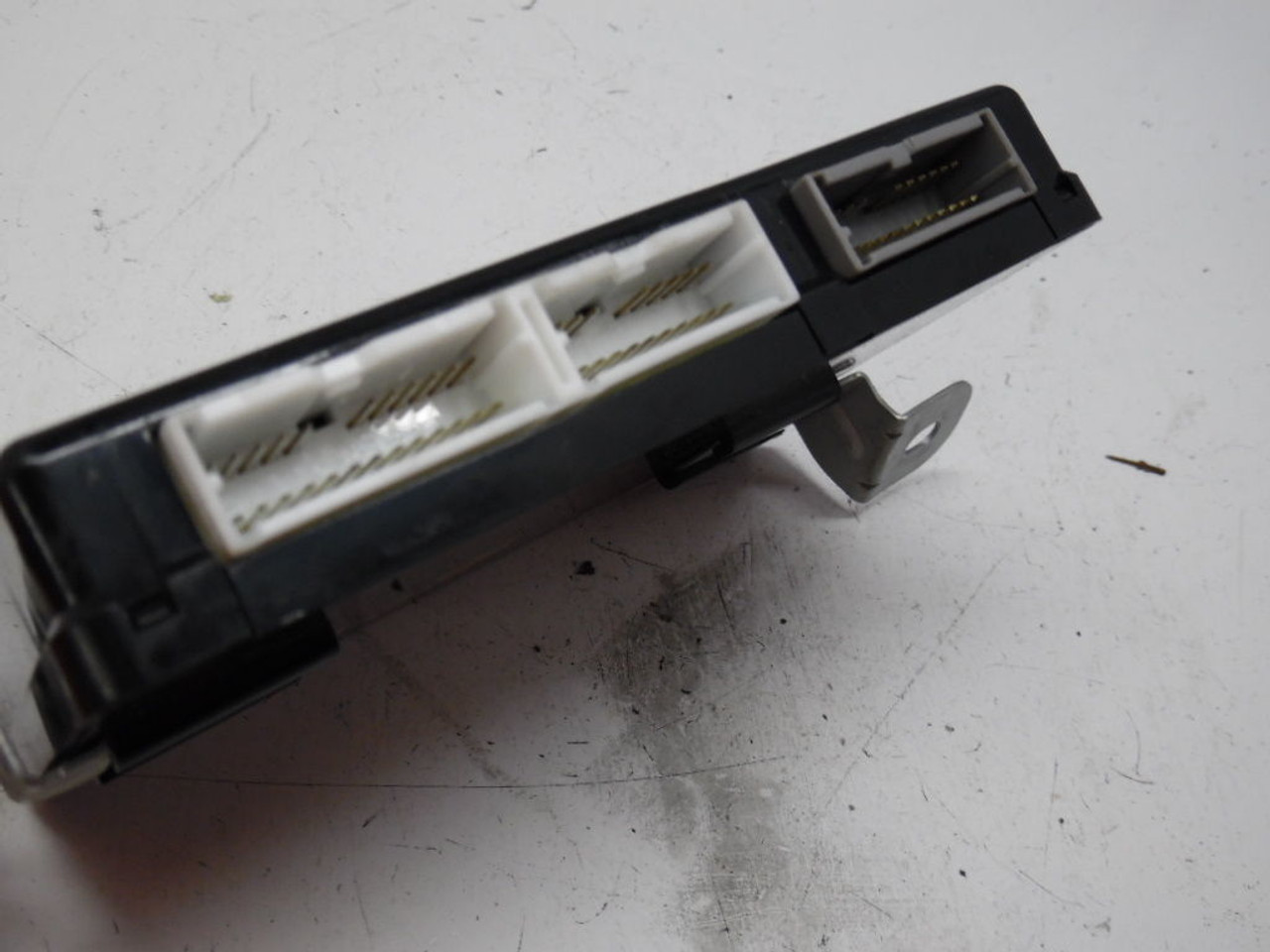 07 08 09 10 ELANTRA 95400-24100 BODY CONTROL MODULE BCM BCU UNIT K5305