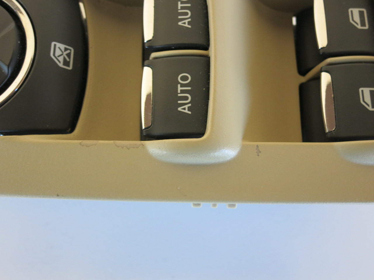 13 14 15 Ford Taurus Drivers Side Left Master Window Switch OEM 13 14 15 Ford Taurus Drivers Side Left Master Window Switch OEM