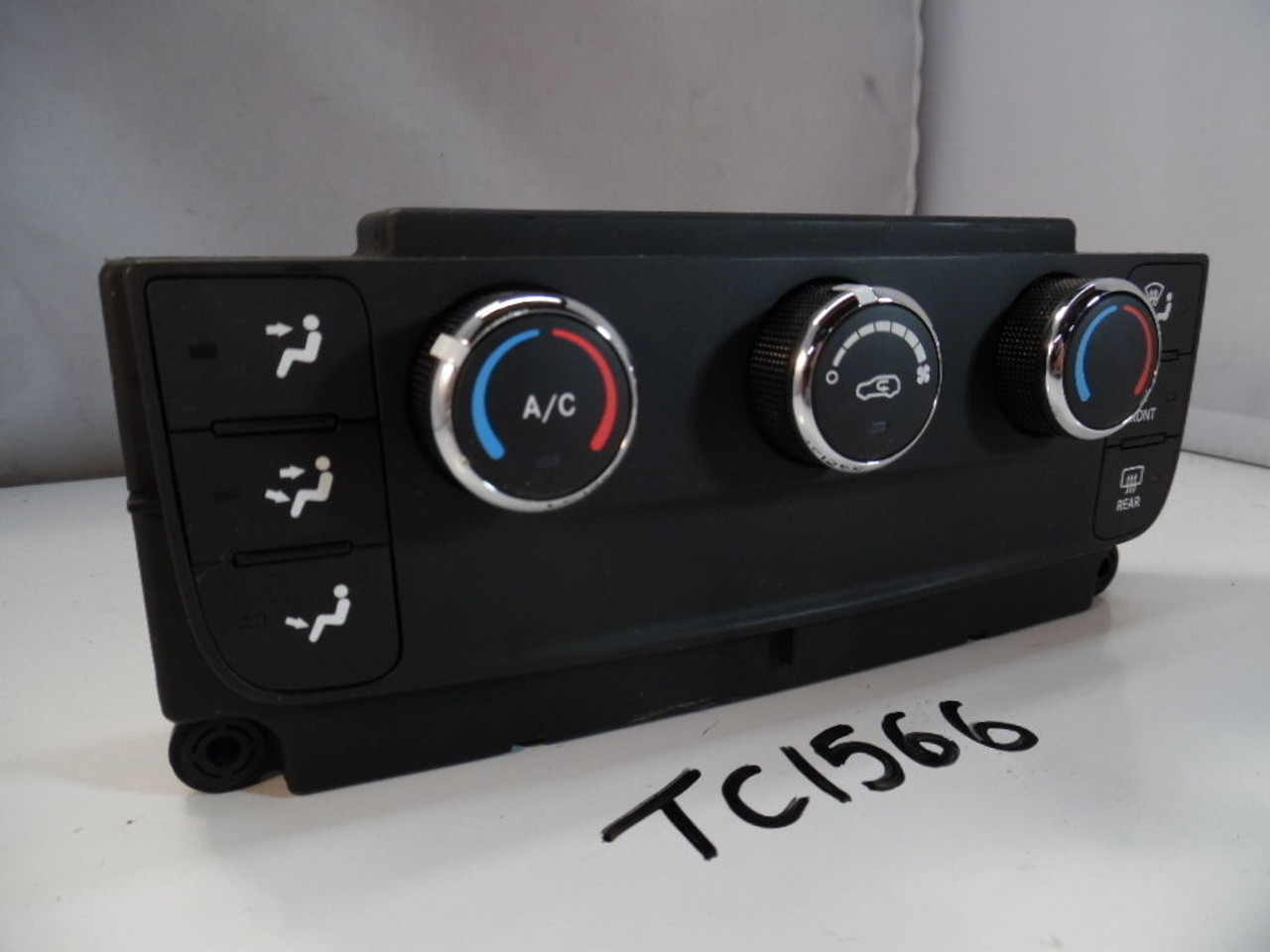 15 GRAND CARAVAN TOWN & COUNTRY CLIMATE CONTROL PANEL TEMP UNIT HEAT OEM TC1566 15 GRAND CARAVAN TOWN & COUNTRY CLIMATE CONTROL PANEL TEMP UNIT HEAT OEM TC1566
