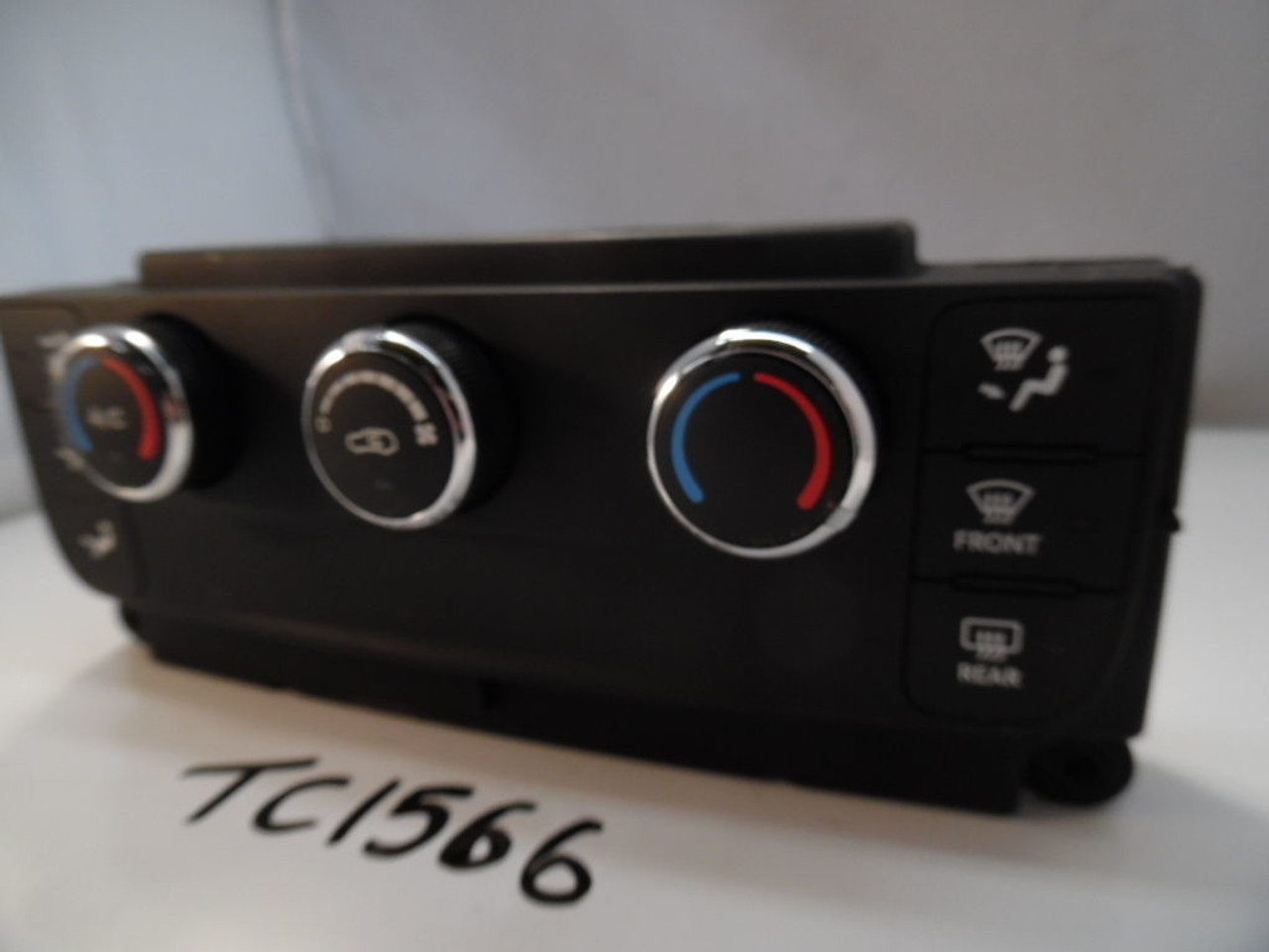 15 GRAND CARAVAN TOWN & COUNTRY CLIMATE CONTROL PANEL TEMP UNIT HEAT OEM TC1566 15 GRAND CARAVAN TOWN & COUNTRY CLIMATE CONTROL PANEL TEMP UNIT HEAT OEM TC1566