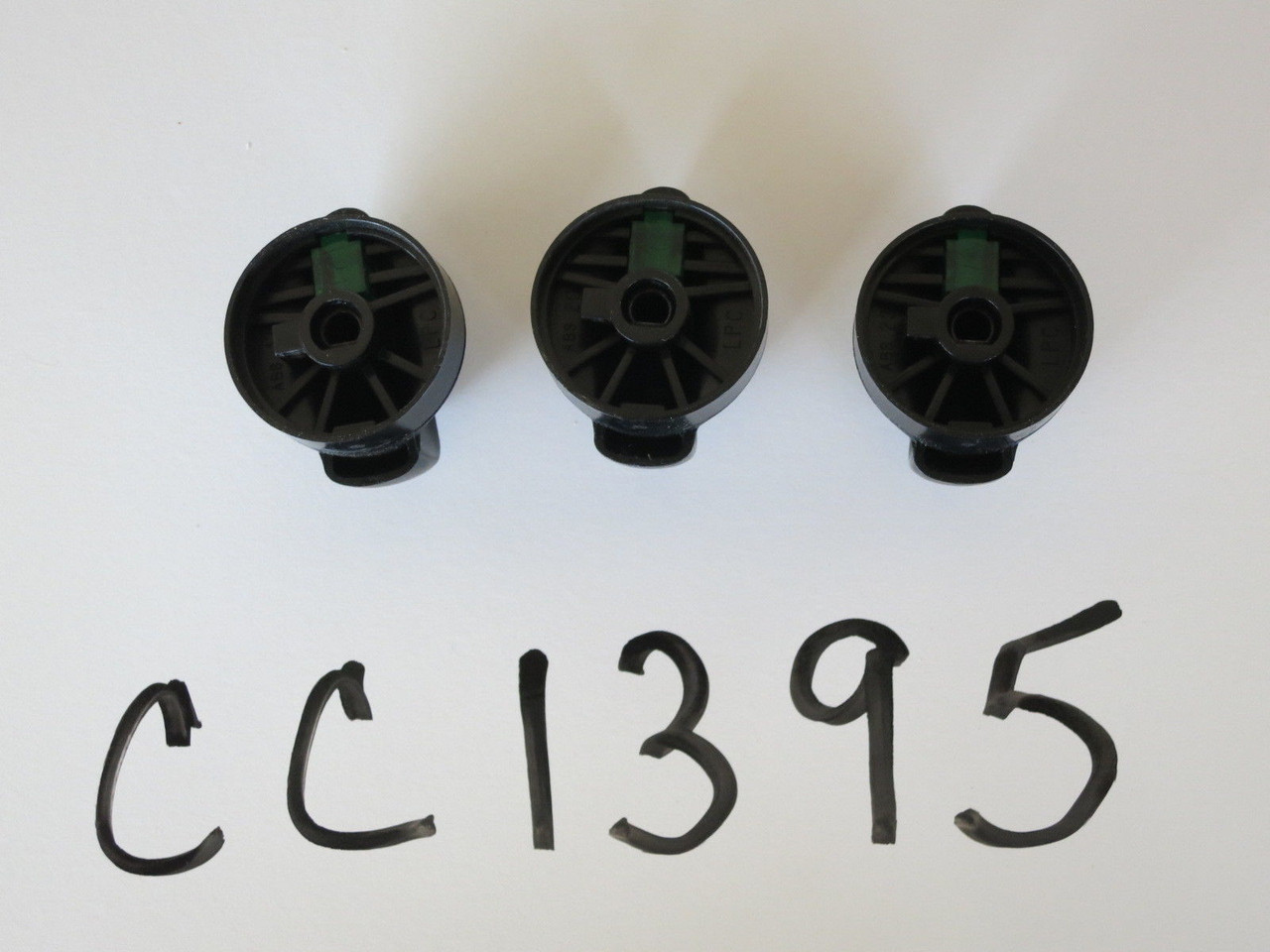 98 99 00 01 EXPLORER "CLIMATE KNOBS ONLY" CONTROL TEMPERATURE UNIT OEM CC1395 98 99 00 01 EXPLORER "CLIMATE KNOBS ONLY" CONTROL TEMPERATURE UNIT OEM CC1395