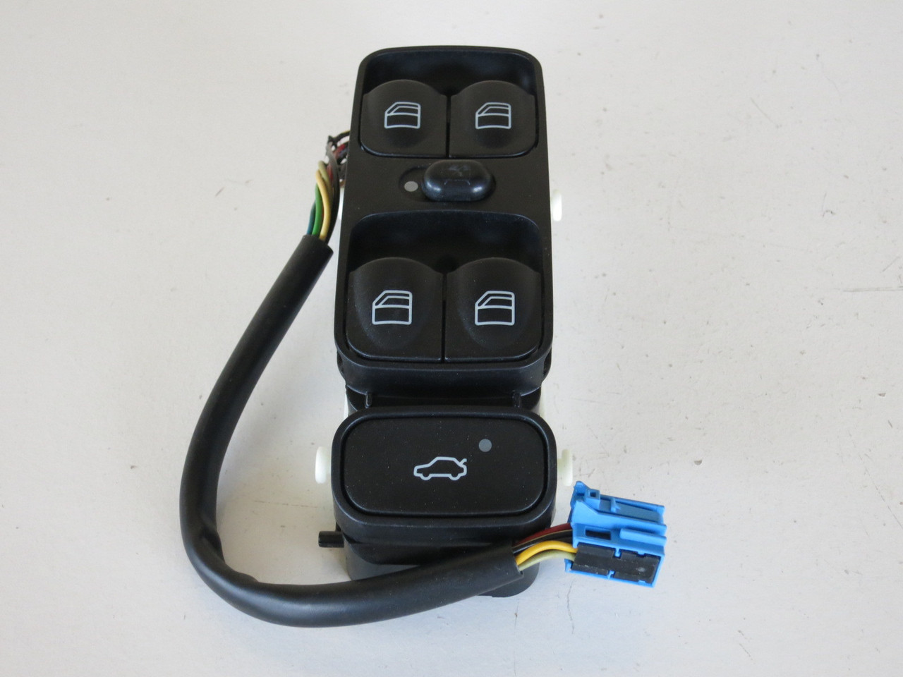 01-05 Mercedes Benz C240 C320 Drivers Side Left Master Window Switch OEM