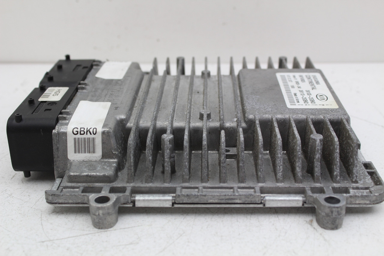 14 15 Kia Sorento 39113-2GBK0 Computer Brain Engine Control ECU ECM EBX Module