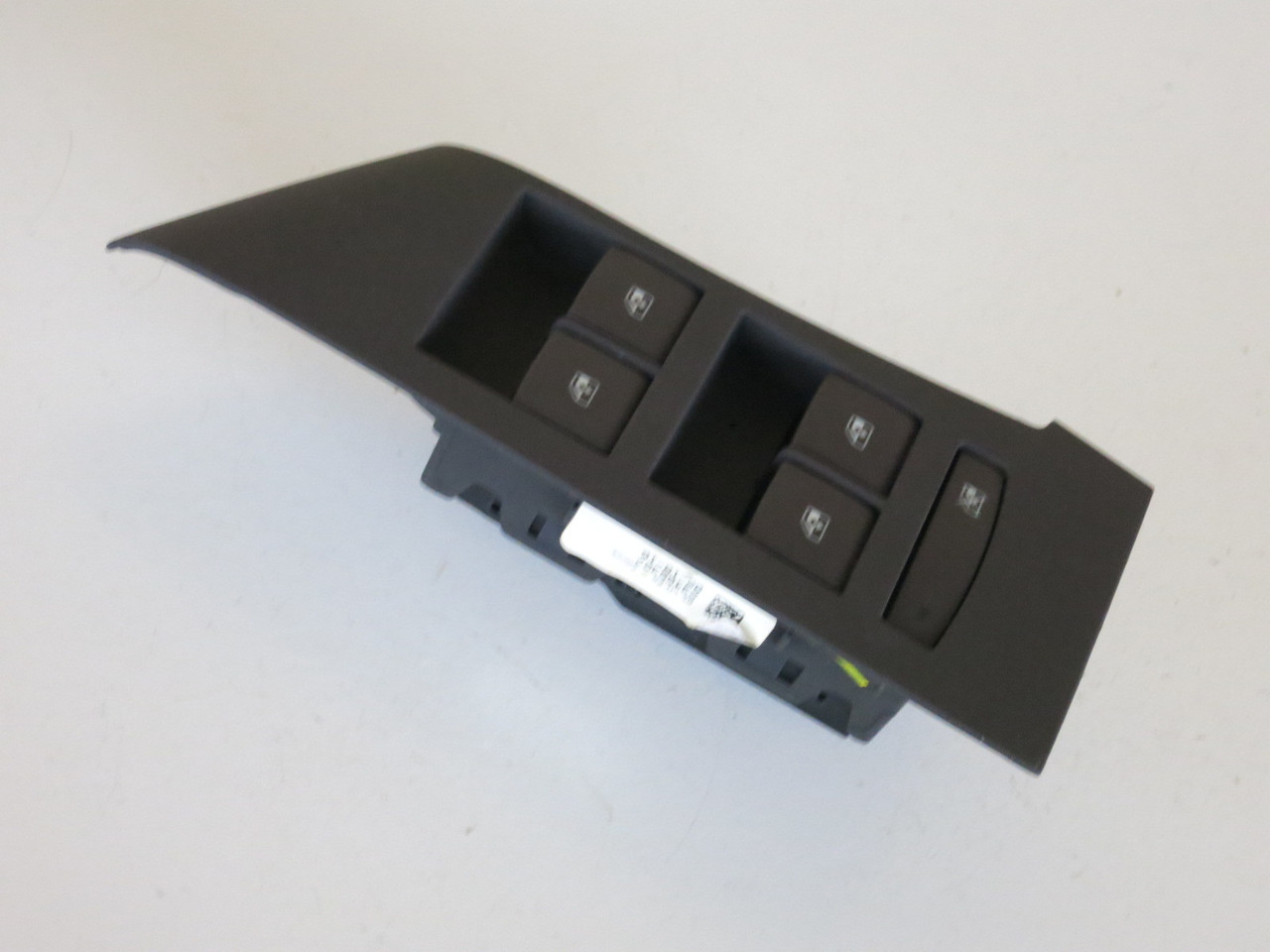 15 16 17 Buick Verano Drivers Side Left Master Window Switch OEM 15 16 17 Buick Verano Drivers Side Left Master Window Switch OEM