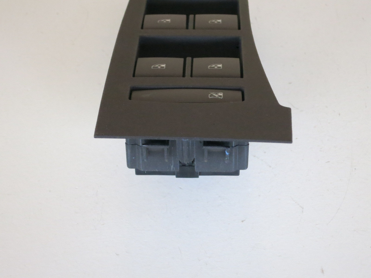 15 16 17 Buick Verano Drivers Side Left Master Window Switch OEM 15 16 17 Buick Verano Drivers Side Left Master Window Switch OEM