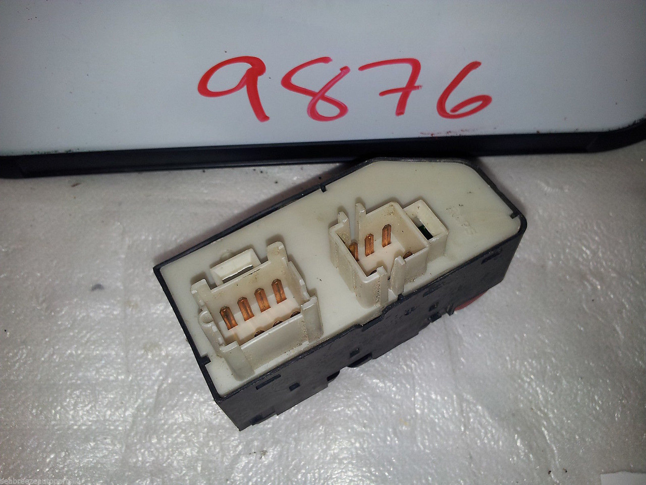 00-05 CHEVROLET MALIBU MASTER POWER LEFT WINDOW SWITCH 22706008