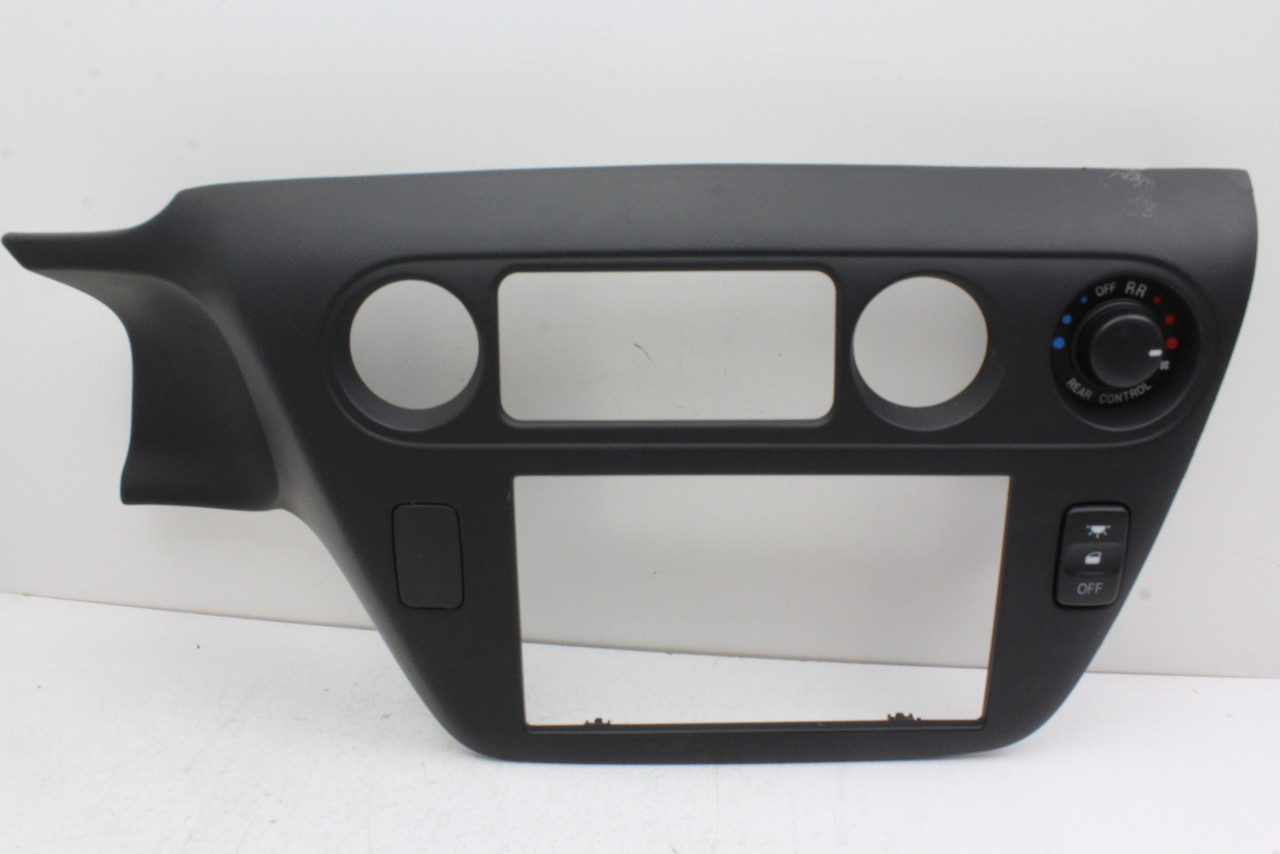 99-04 Honda Odyssey Radio Climate Control Center Dash Bezel Trim 99-04 Honda Odyssey Radio Climate Control Center Dash Bezel Trim