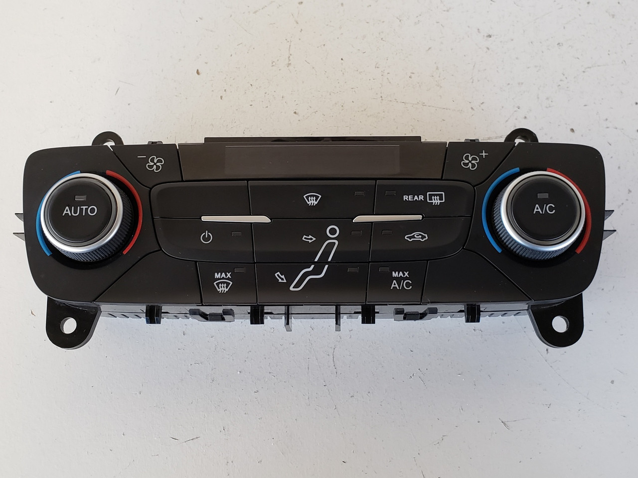 15 16 17 18 Ford Focus Climate Control Panel Temperature Unit A/C Heater 15 16 17 18 Ford Focus Climate Control Panel Temperature Unit A/C Heater
