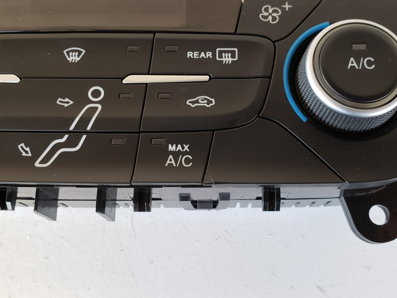 15 16 17 18 Ford Focus Climate Control Panel Temperature Unit A/C Heater 15 16 17 18 Ford Focus Climate Control Panel Temperature Unit A/C Heater