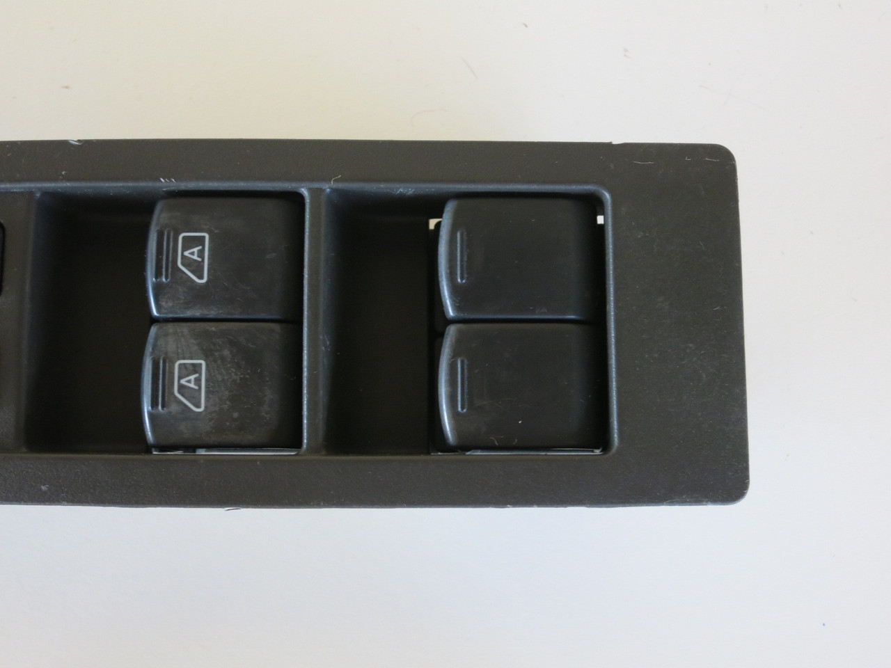 04 05 06 07 Nissan Armada Drivers Side Left Master Window Switch OEM