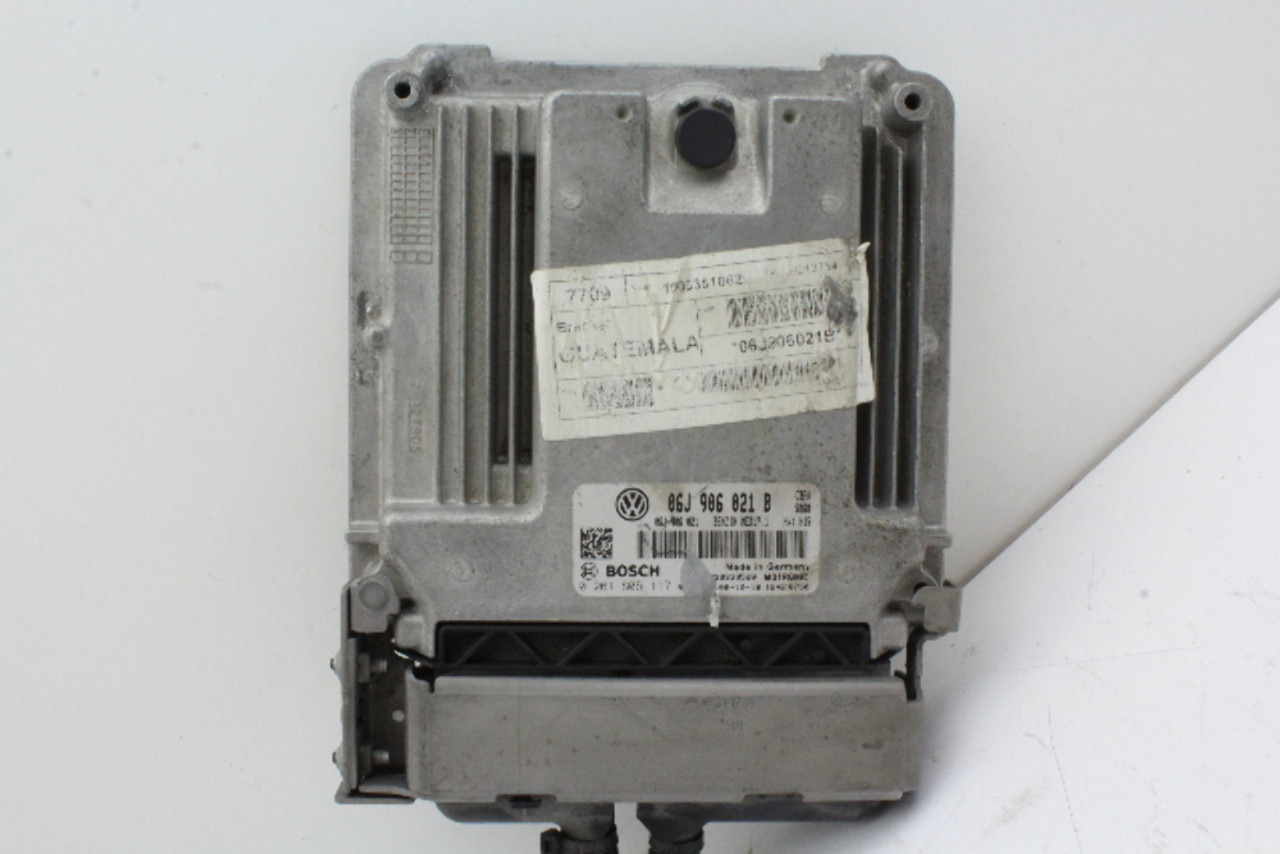 09 10 Volkswagen EOS 06J 906 021 B Computer Brain Engine Control ECU ECM Module