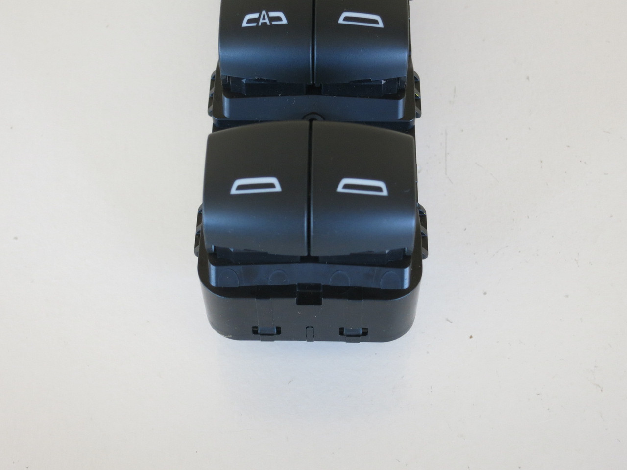 16 17 Chevy Malibu Drivers Side Left Master Window Switch OEM 16 17 Chevy Malibu Drivers Side Left Master Window Switch OEM