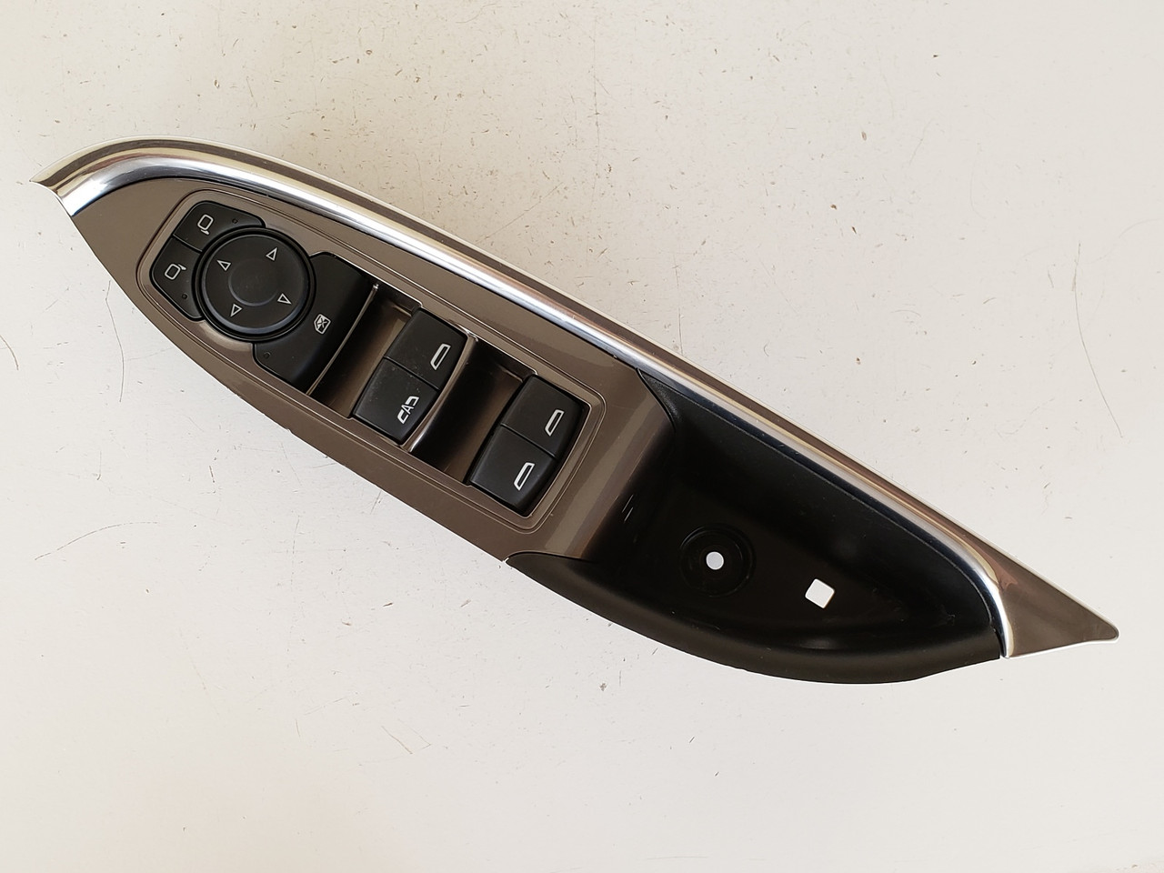 16 17 Chevrolet Chevy Malibu Drivers Side Left Master Window Switch OEM 16 17 Chevrolet Chevy Malibu Drivers Side Left Master Window Switch OEM