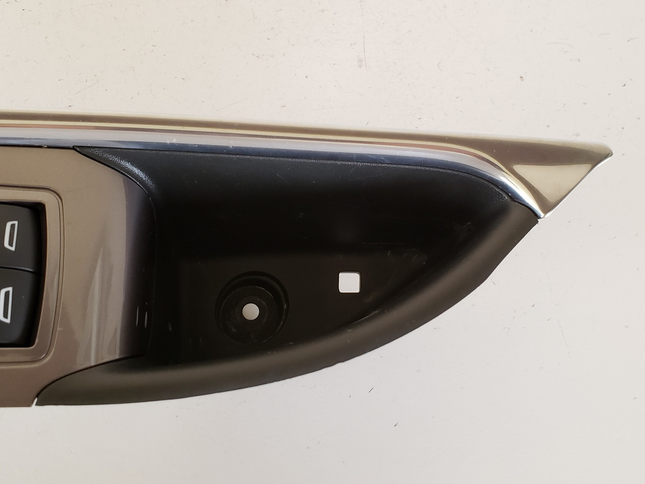 16 17 Chevrolet Chevy Malibu Drivers Side Left Master Window Switch OEM 16 17 Chevrolet Chevy Malibu Drivers Side Left Master Window Switch OEM