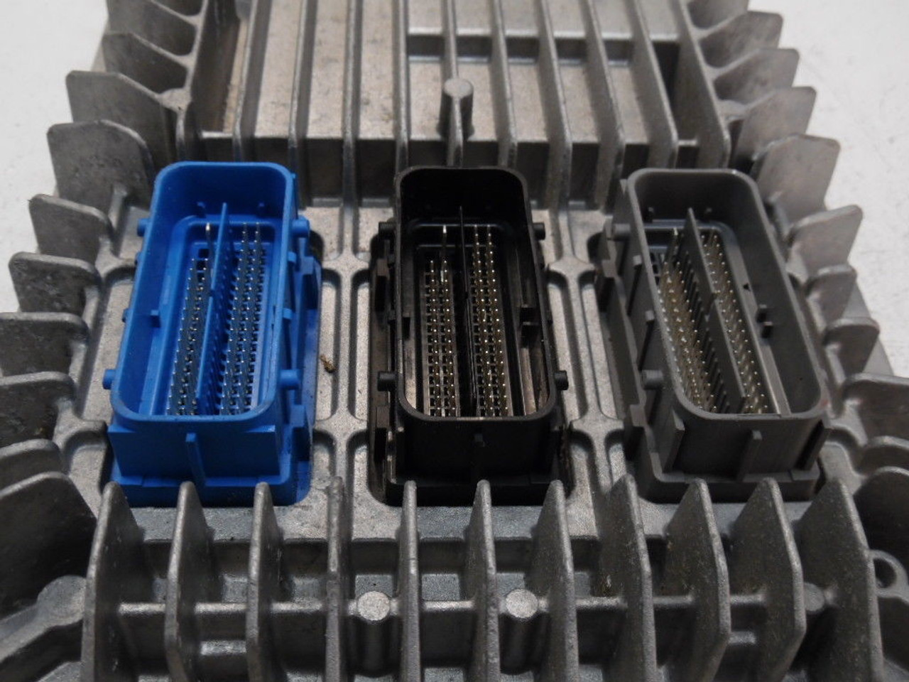 13 14 15 IMPALA ATS 12653998 COMPUTER BRAIN ENGINE CONTROL ECU ECM MODULE K6075 13 14 15 IMPALA ATS 12653998 COMPUTER BRAIN ENGINE CONTROL ECU ECM MODULE K6075