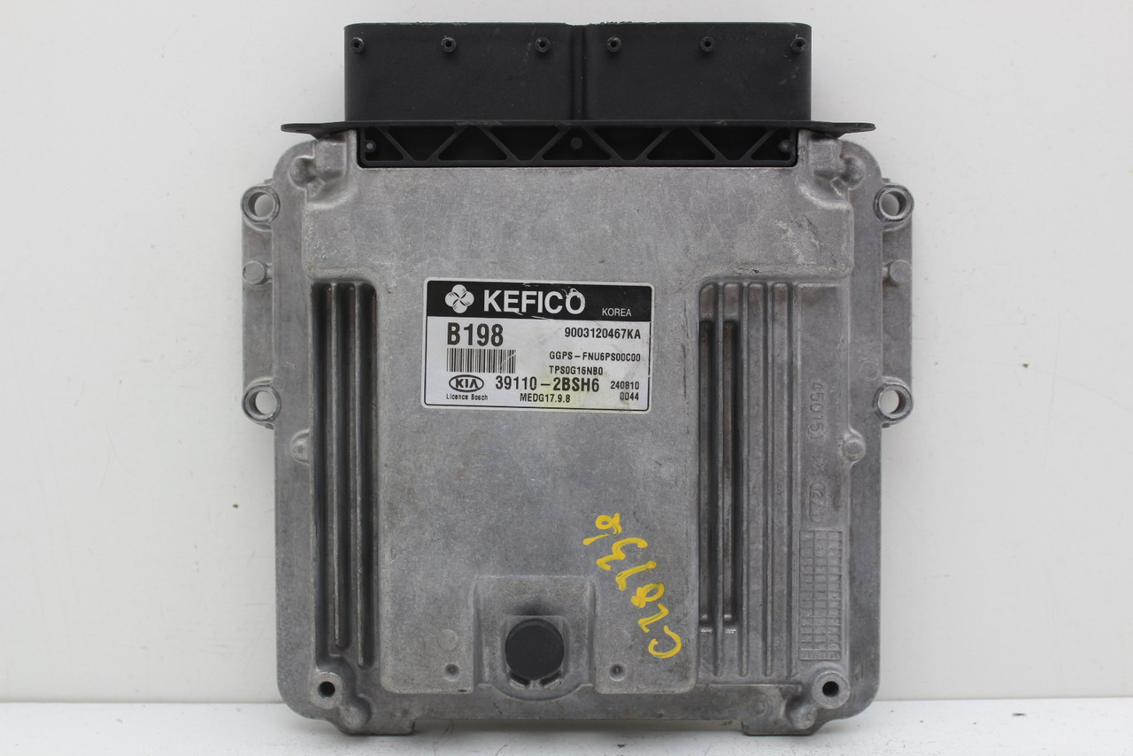 15 Kia Soul 39110-2BSH6 Computer Brain Engine Control ECU ECM EBX Module