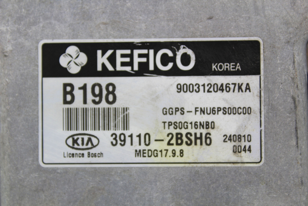 15 Kia Soul 39110-2BSH6 Computer Brain Engine Control ECU ECM EBX Module