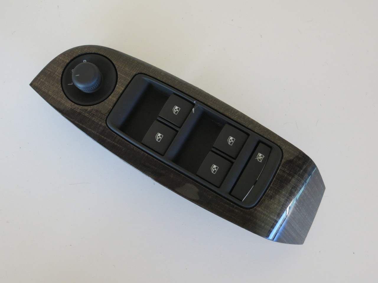 14 15 Chevy Malibu Drivers Side Left Master Window Switch OEM 14 15 Chevy Malibu Drivers Side Left Master Window Switch OEM