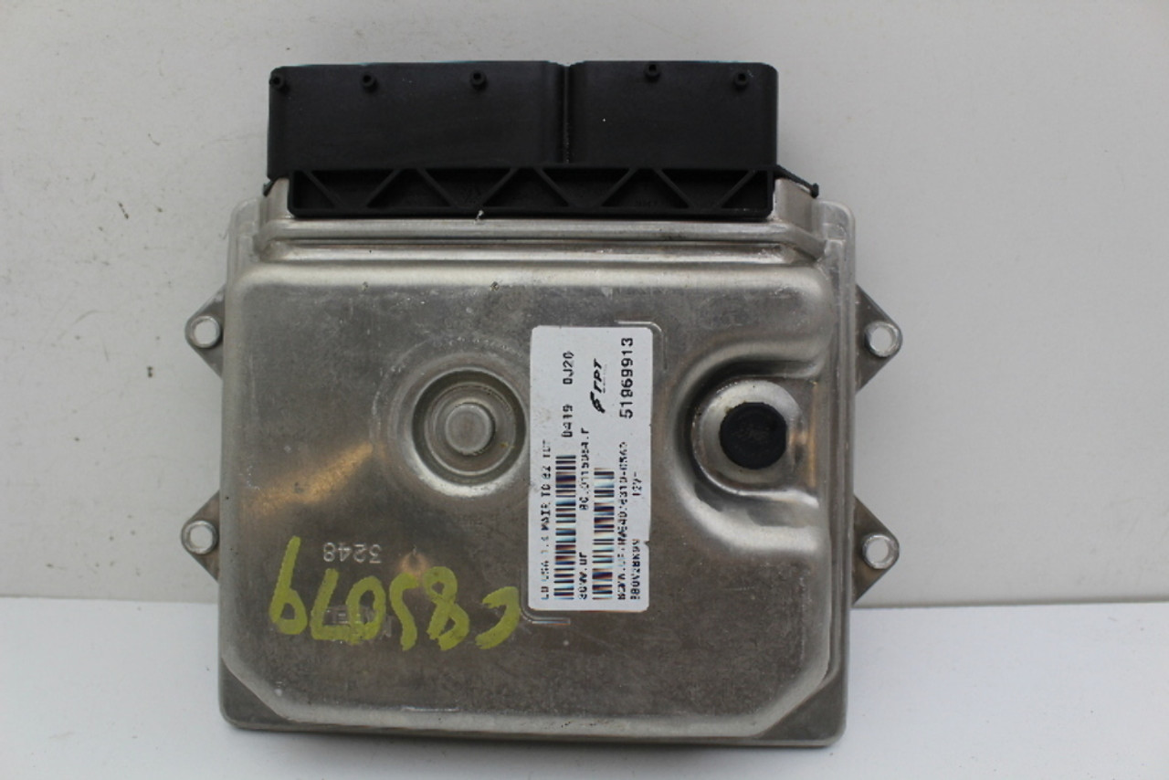 14-16 Fiat 500 51969913 Computer Brain Engine Control ECU ECM EBX Module