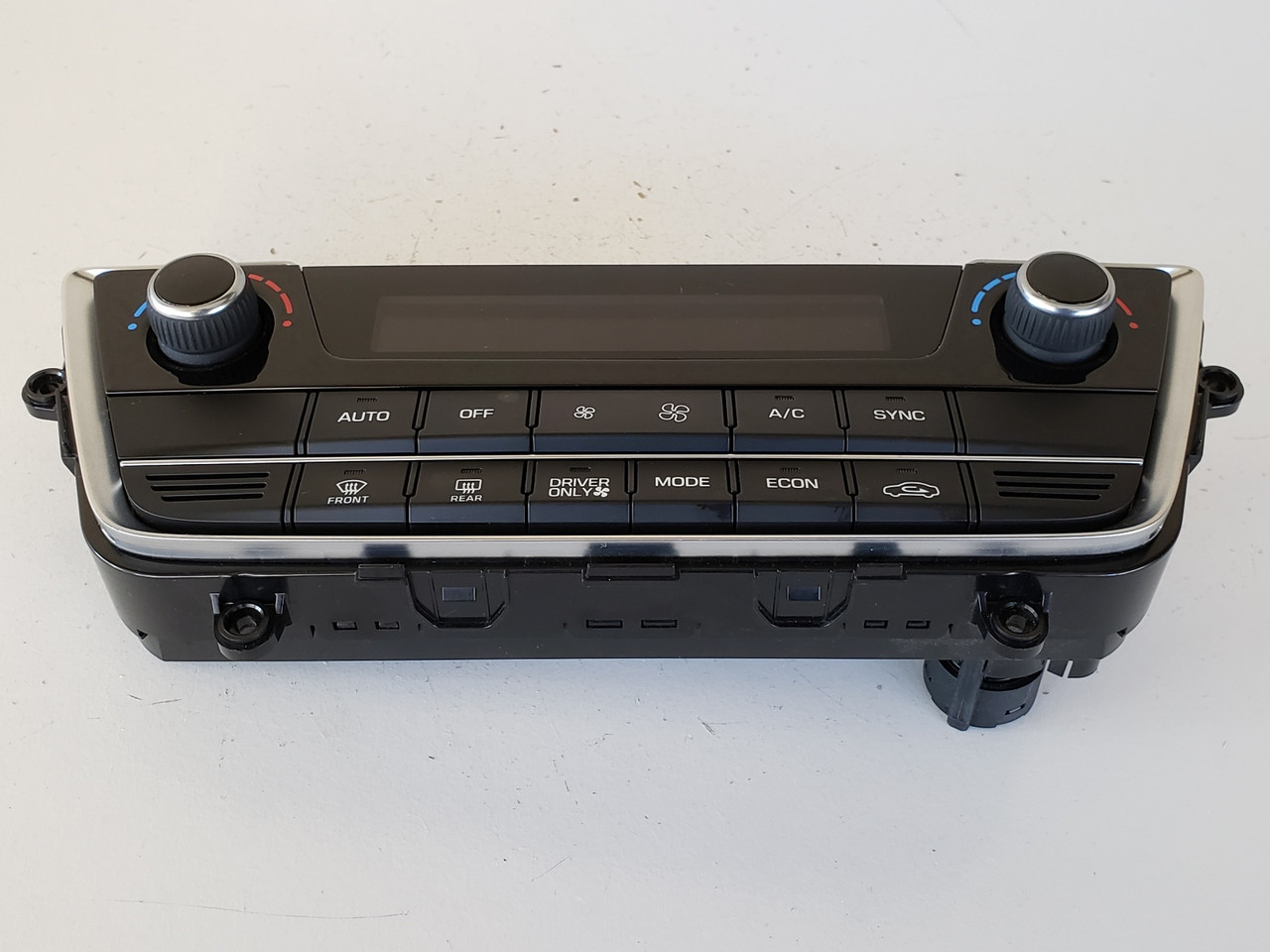 16 17 Hyundai Sonata Climate Control Panel Temperature Unit A/C Heater 16 17 Hyundai Sonata Climate Control Panel Temperature Unit A/C Heater