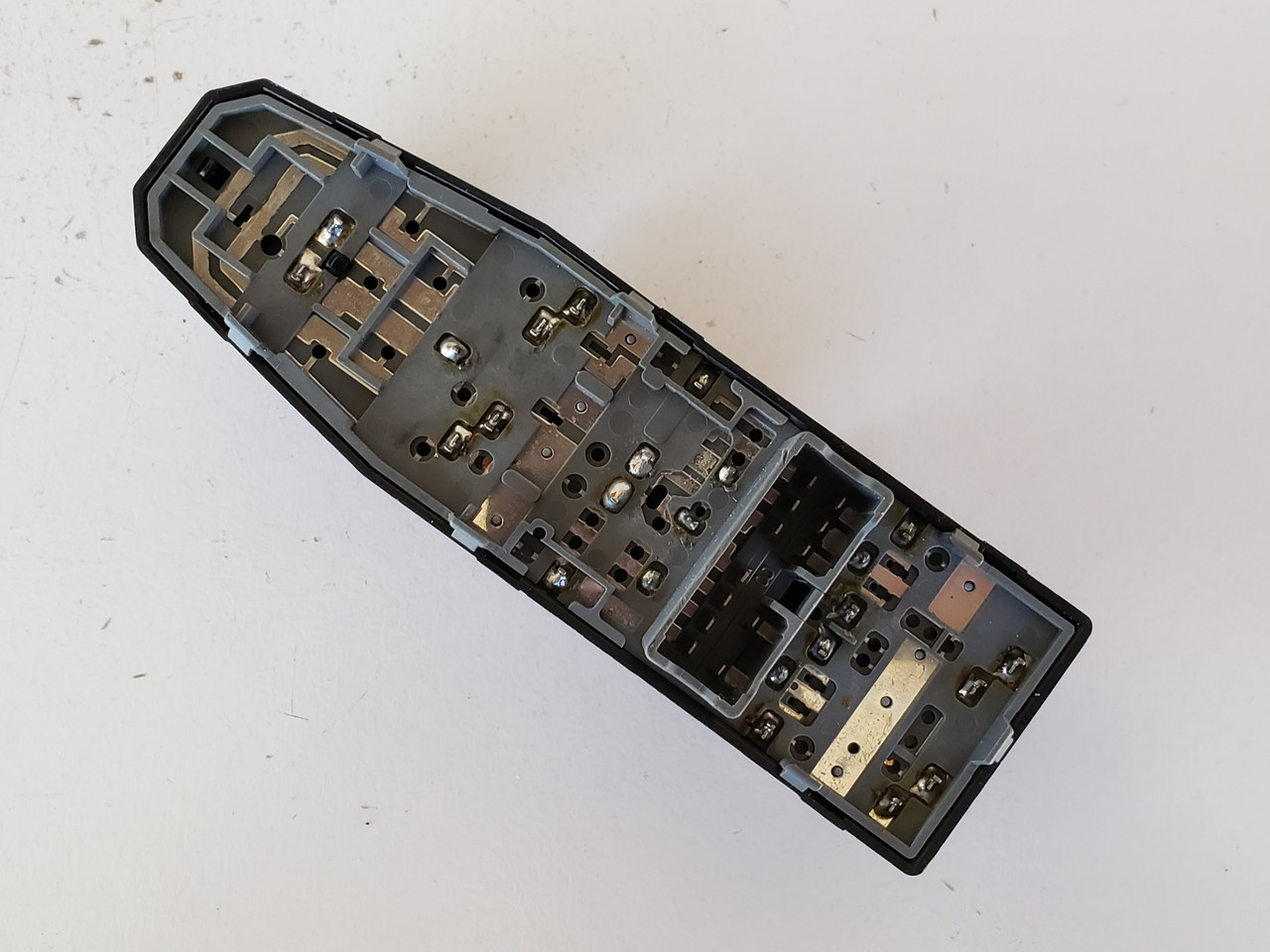 09-11 Chevy Aveo 96892527 Drivers Side Left Master Window Switch OEM 09-11 Chevy Aveo 96892527 Drivers Side Left Master Window Switch OEM