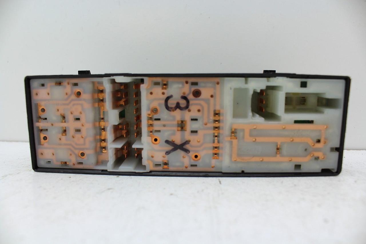 11 12 13 14 15 NISSAN ROGUE DRIVER SIDE LEFT MASTER WINDOW SWITCH OEM TM3563 11 12 13 14 15 NISSAN ROGUE DRIVER SIDE LEFT MASTER WINDOW SWITCH OEM TM3563