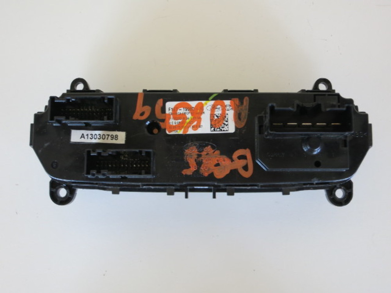 15 16 Ford Focus Climate Control Panel Temperature Unit A/C Heater 15 16 Ford Focus Climate Control Panel Temperature Unit A/C Heater