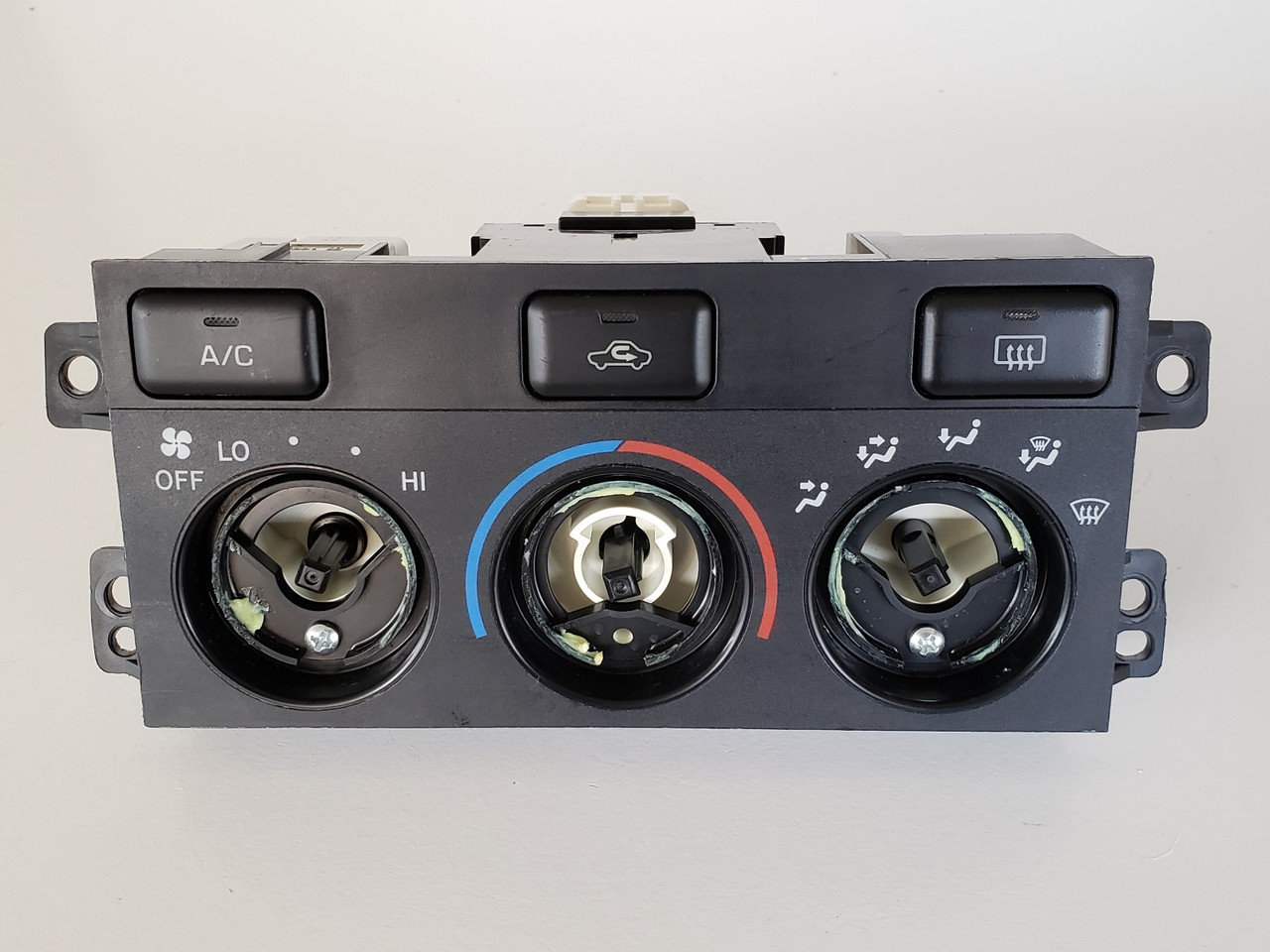 97-99 Toyota Camry Climate Control Panel Temperature Unit A/C Heater 97-99 Toyota Camry Climate Control Panel Temperature Unit A/C Heater