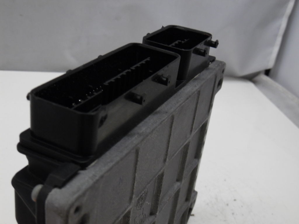 10-11 TOYOTA CAMRY MT 89661-06J21 COMPUTER  ENGINE CONTROL ECU ECM MODULE K4467