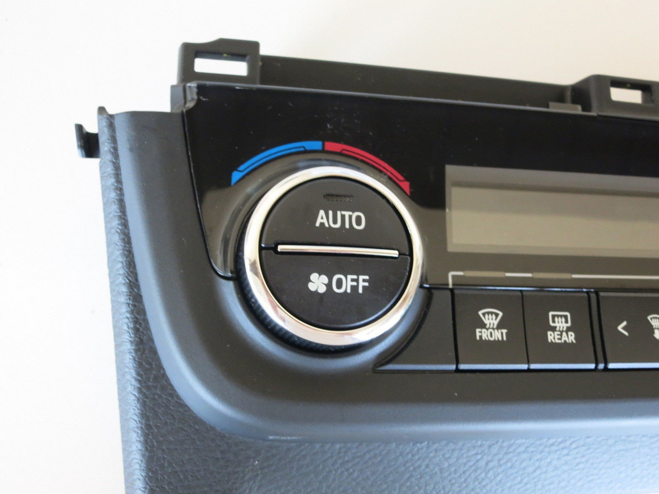 14 15 COROLLA CLIMATE CONTROL PANEL TEMPERATURE UNIT A/C HEATER HVAC OEM CC1827 14 15 COROLLA CLIMATE CONTROL PANEL TEMPERATURE UNIT A/C HEATER HVAC OEM CC1827