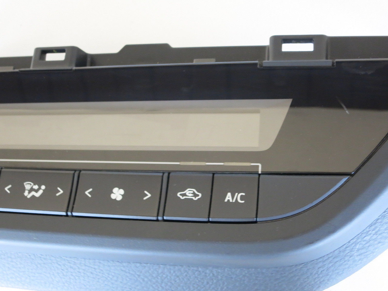 14 15 COROLLA CLIMATE CONTROL PANEL TEMPERATURE UNIT A/C HEATER HVAC OEM CC1827 14 15 COROLLA CLIMATE CONTROL PANEL TEMPERATURE UNIT A/C HEATER HVAC OEM CC1827