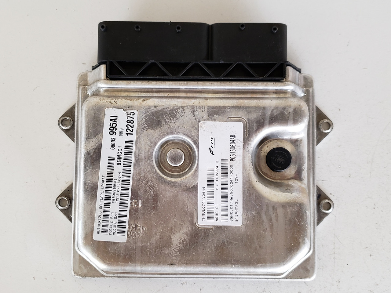 2012-2013 Fiat 500 P68083995AI Computer Brain Engine Control ECU ECM EBX Module