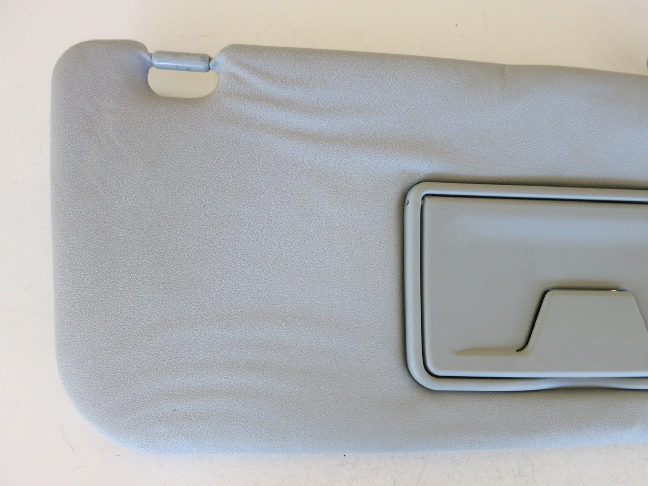 13 MITSUBISHI LANCER RIGHT PASSENGER SIDE INTERIOR SUN VISOR SUNVISOR GRAY V3158