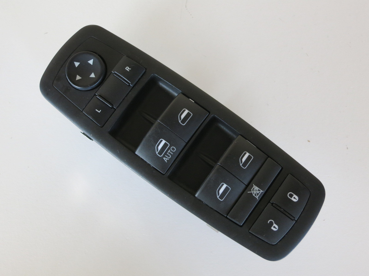 11 12 13 14 15 16 Dodge Journey Drivers Side Left Master Window Switch OEM 11 12 13 14 15 16 Dodge Journey Drivers Side Left Master Window Switch OEM