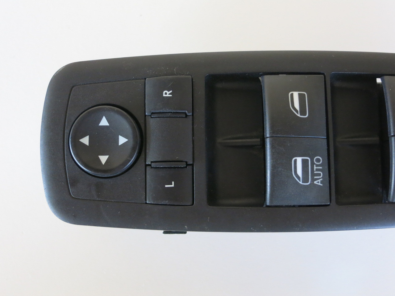 11 12 13 14 15 16 Dodge Journey Drivers Side Left Master Window Switch OEM 11 12 13 14 15 16 Dodge Journey Drivers Side Left Master Window Switch OEM