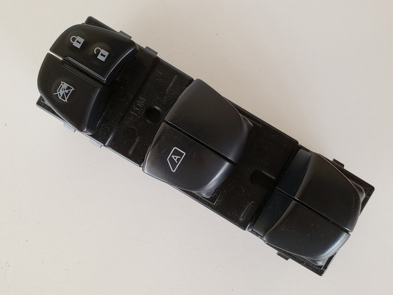 11-17 Nissan Juke 25401 1KA0B Drivers Side Left Master Window Switch OEM 11-17 Nissan Juke 25401 1KA0B Drivers Side Left Master Window Switch OEM