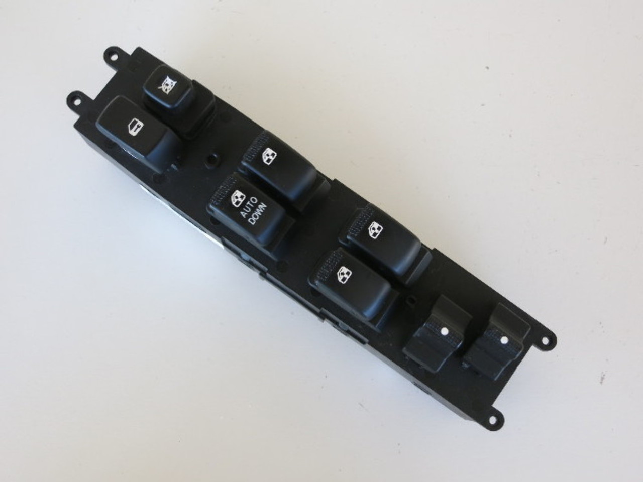 06 07 08 Kia Sedona Drivers Side Left Master Window Switch OEM