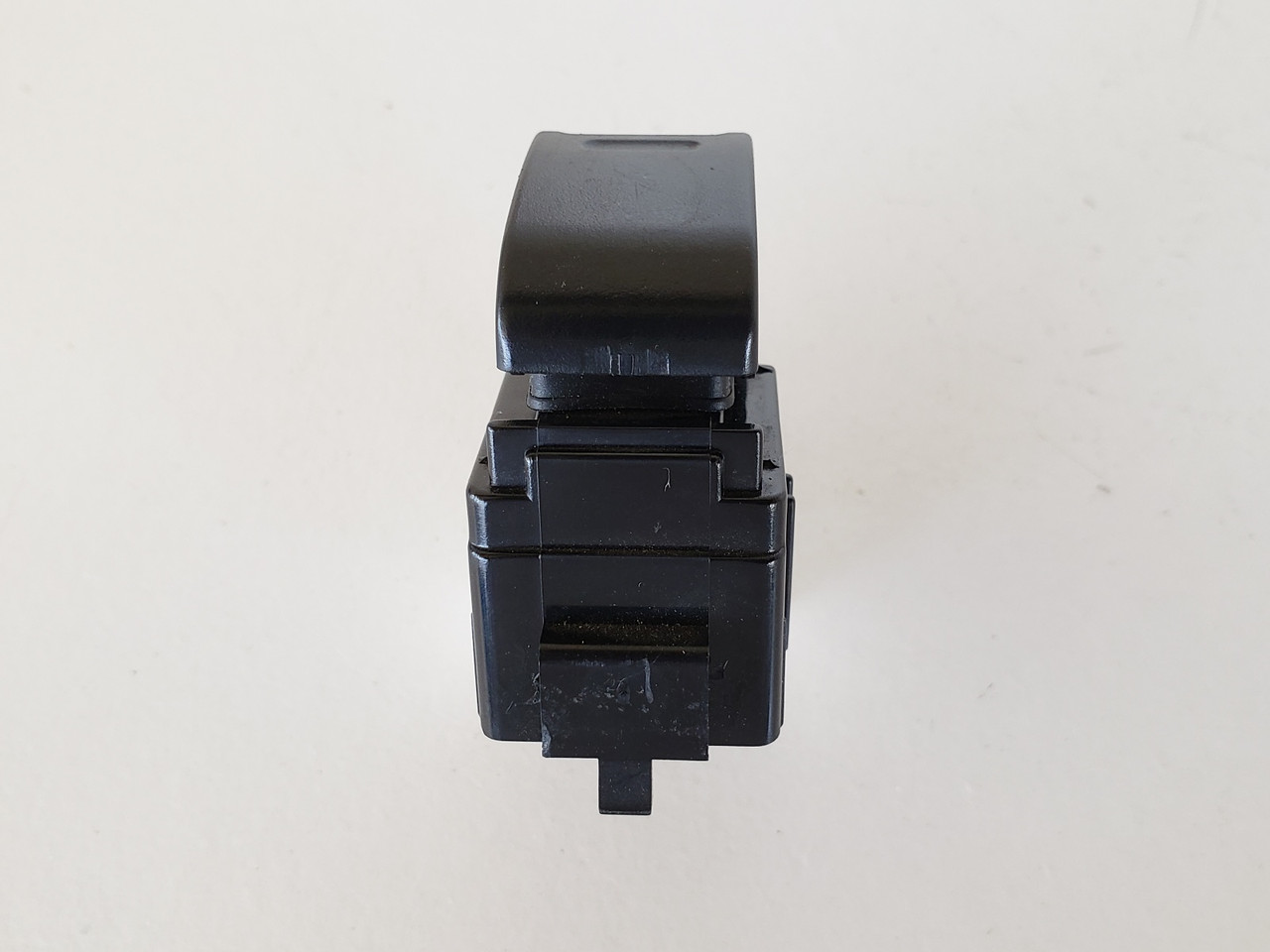 04-09 Toyota Prius Left / Right Rear Passenger Window Switch OEM