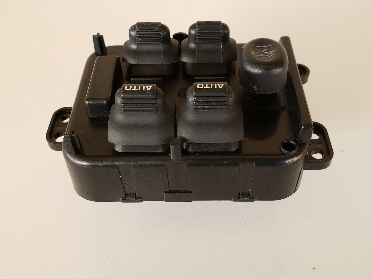 05-07 Jeep Liberty 56054002AA Drivers Side Left Master Window Switch OEM