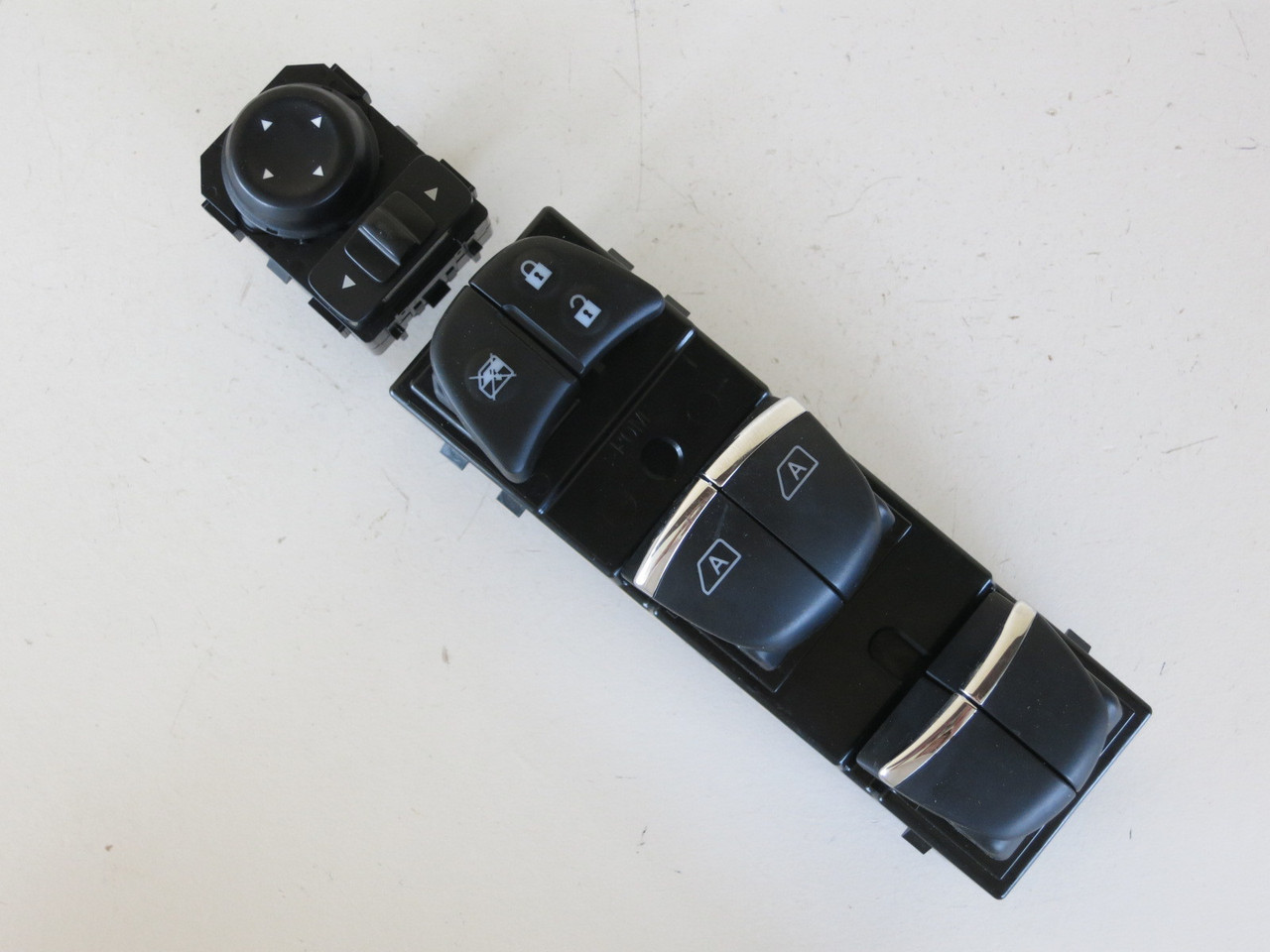 16 17 Nissan Maxima Drivers Side Left Master Window Switch OEM 16 17 Nissan Maxima Drivers Side Left Master Window Switch OEM