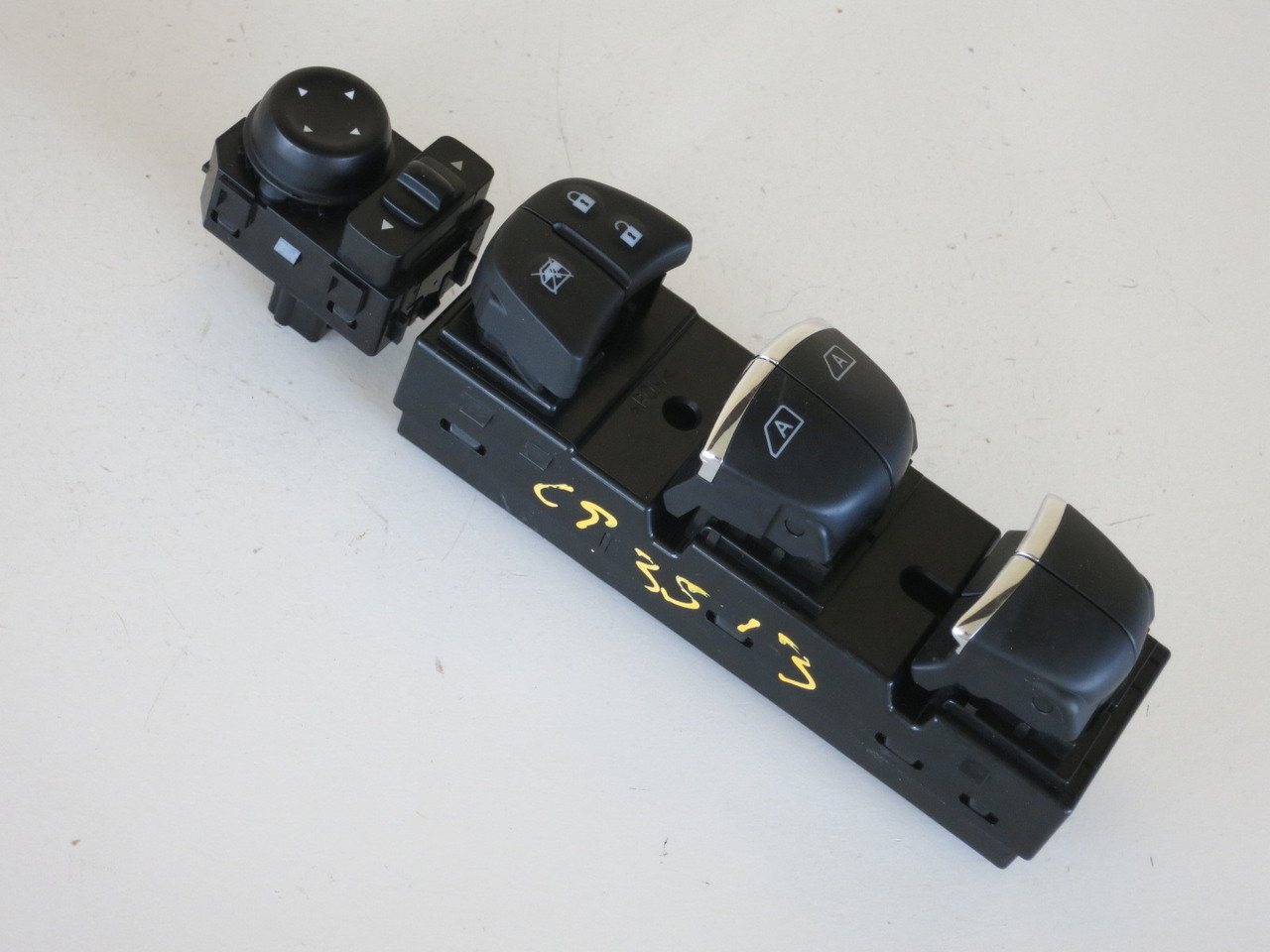 16 17 Nissan Maxima Drivers Side Left Master Window Switch OEM 16 17 Nissan Maxima Drivers Side Left Master Window Switch OEM